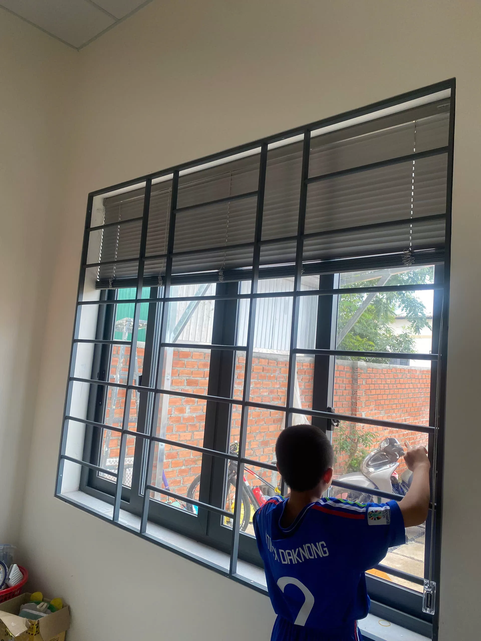 HOÀN THIỆN CÔNG TRÌNH RÈM CỬA TẠI ĐƯỜNG Y MOAN Ê’NUÔL